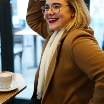 Карина Н., 27